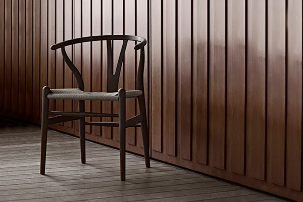 CarlHansen_WishboneChair_AncientOak_Limited_1.jpg